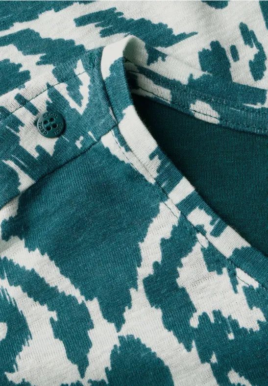 T-Shirt mit grafischem Muster und Knopfdetail