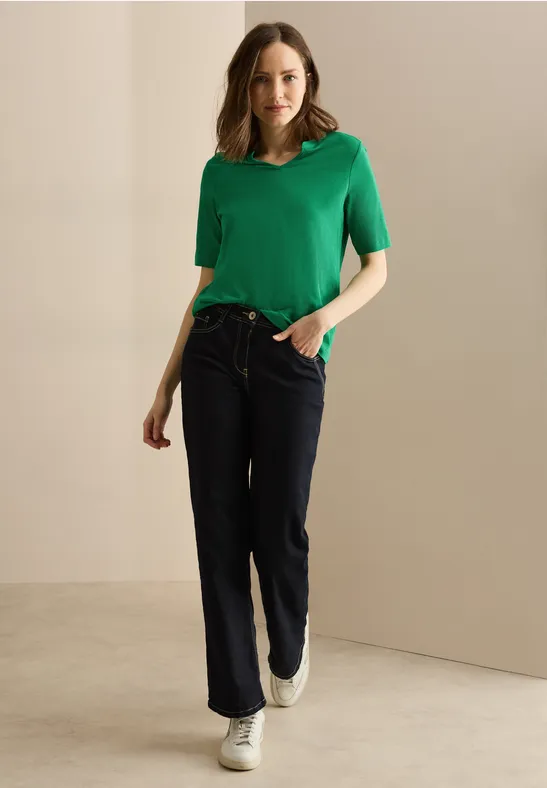 Grünes T-Shirt im Tunika-Stil mit V-Ausschnitt