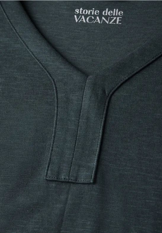 Grünes T-Shirt im Tunika-Stil mit V-Ausschnitt