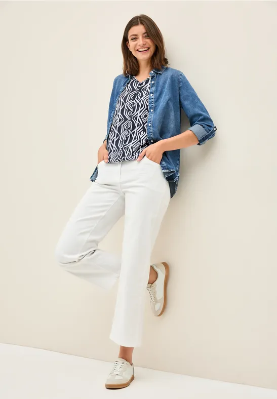 T-Shirt mit geometrischem Muster und V-Ausschnitt