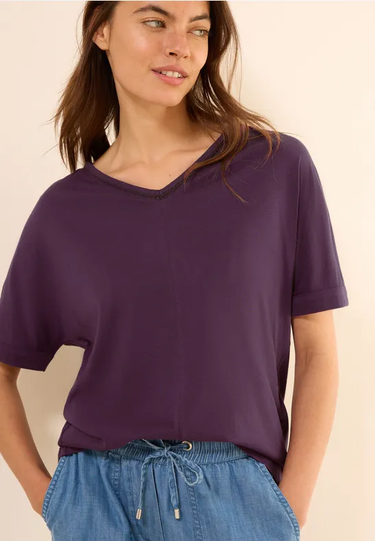 Locker geschnittenes V-Ausschnitt T-Shirt mit Detail