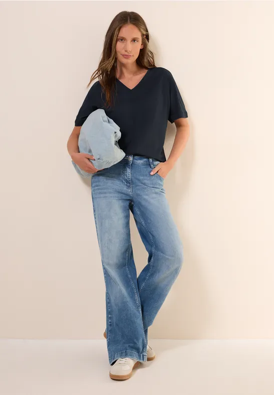 Lässiges Damen-T-Shirt mit V-Ausschnitt