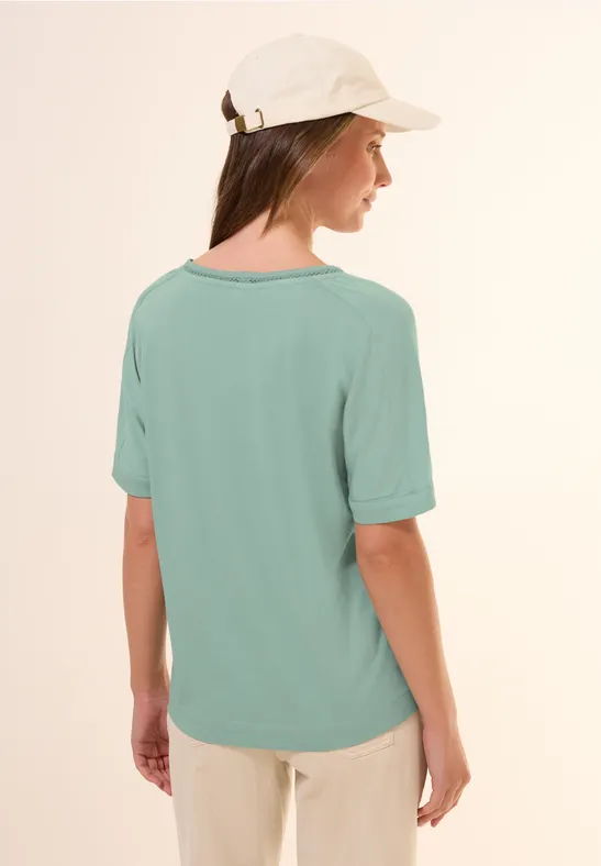 Lässiges V-Ausschnitt T-Shirt mit Spitzendetail
