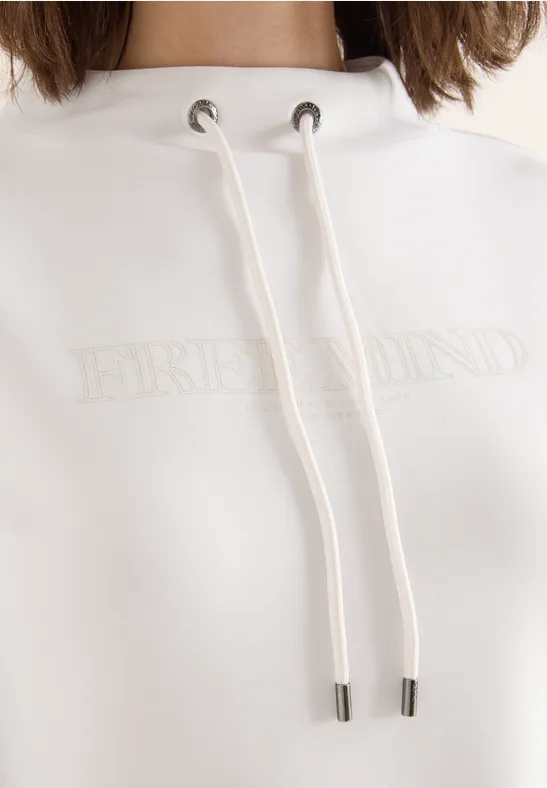 Lässiges Langarmshirt mit Trichterkragen