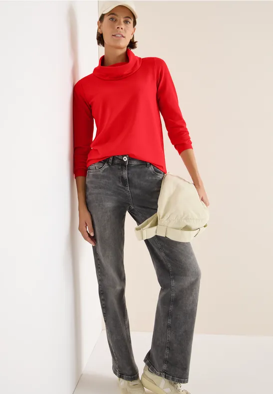 Rotes Langarmshirt mit Wasserfallkragen