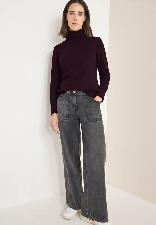Geripptes Langarmshirt mit Rollkragen