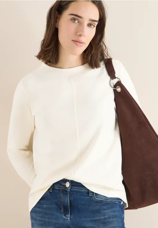 Minimalistisches Langarm Funnelneck Shirt