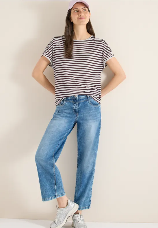 Gestreiftes T-Shirt mit U-Boot-Ausschnitt und lockerer Passform