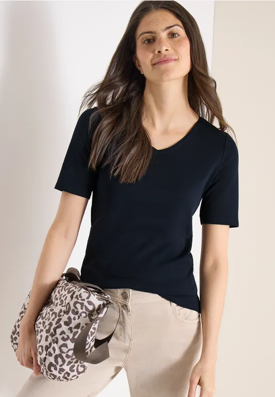 Basic Baumwoll-T-Shirt mit V-Ausschnitt