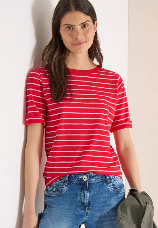 Gestreiftes T-Shirt mit U-Boot-Ausschnitt