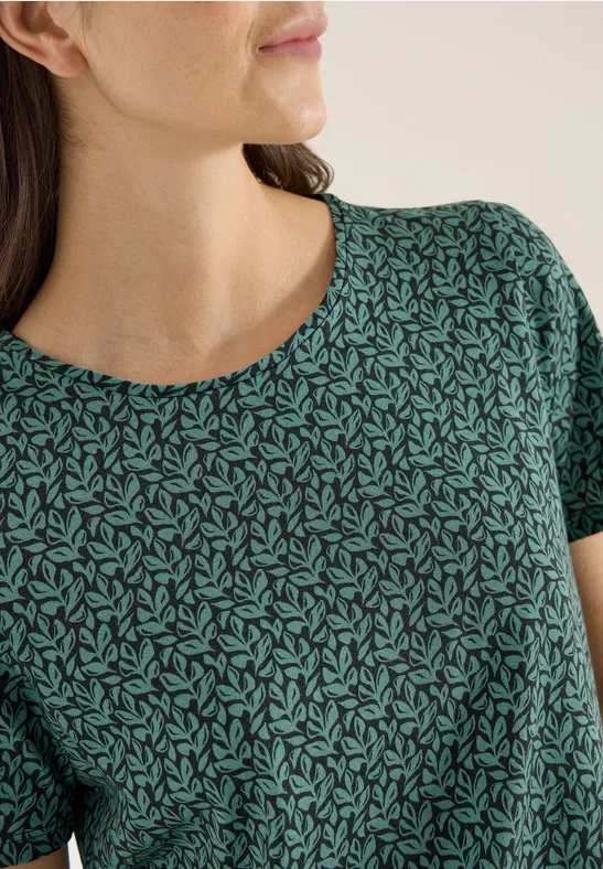 Grünes Basic-T-Shirt mit Blätterdruck