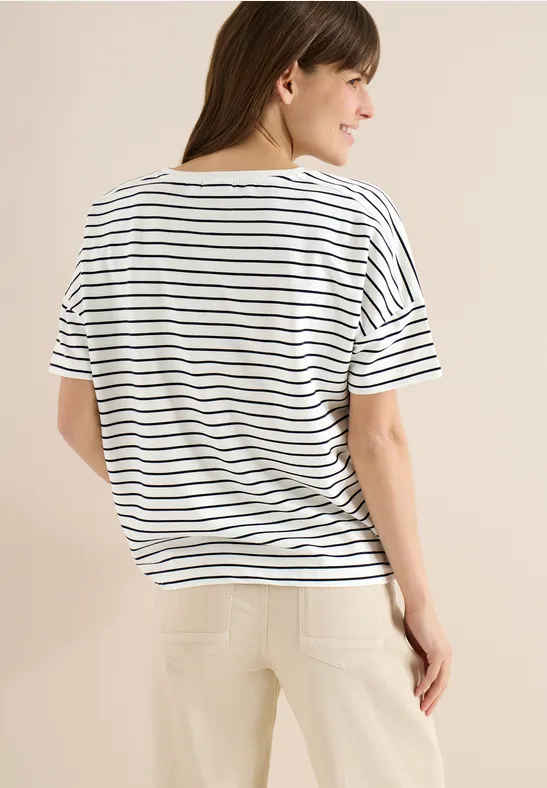 Gestreiftes U-Boot-Shirt mit kurzen Ärmeln