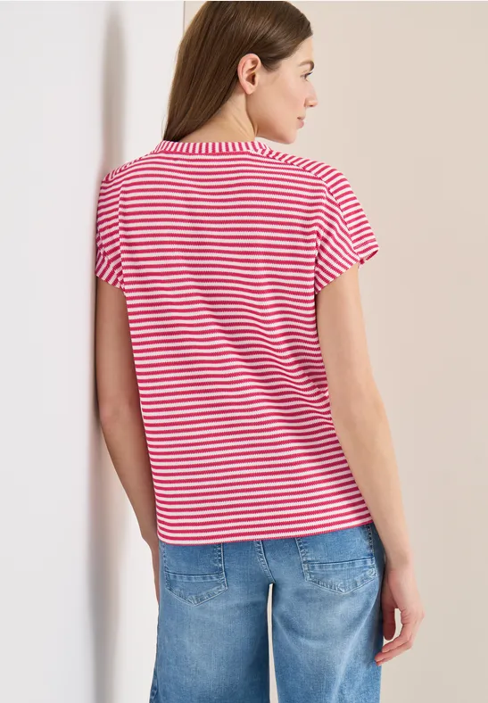 Gestreiftes T-Shirt mit Schlitzkragen