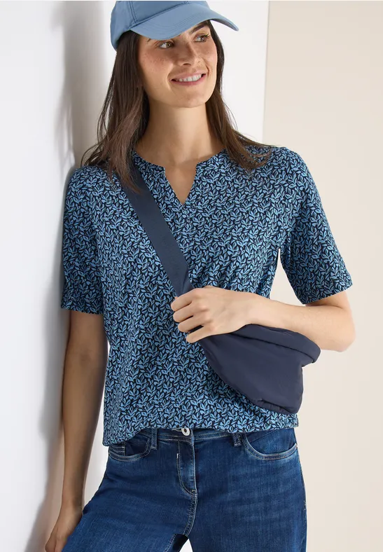 T-Shirt mit Blätterprint und Schlitzkragen