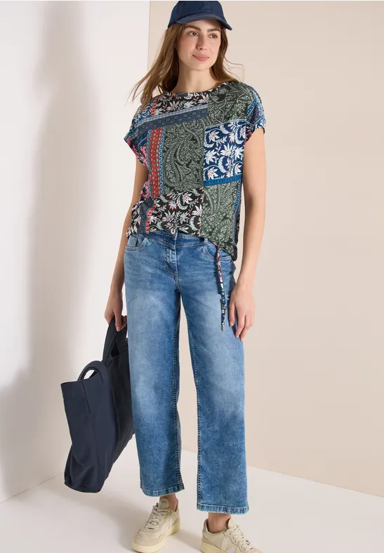 Patchwork-Print T-Shirt mit U-Boot-Ausschnitt