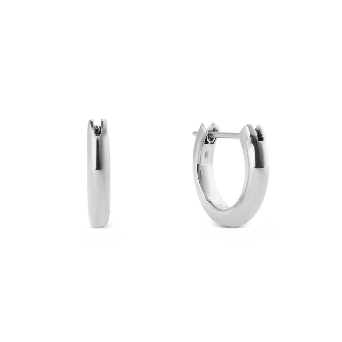 Minimalistische silberne Creolen