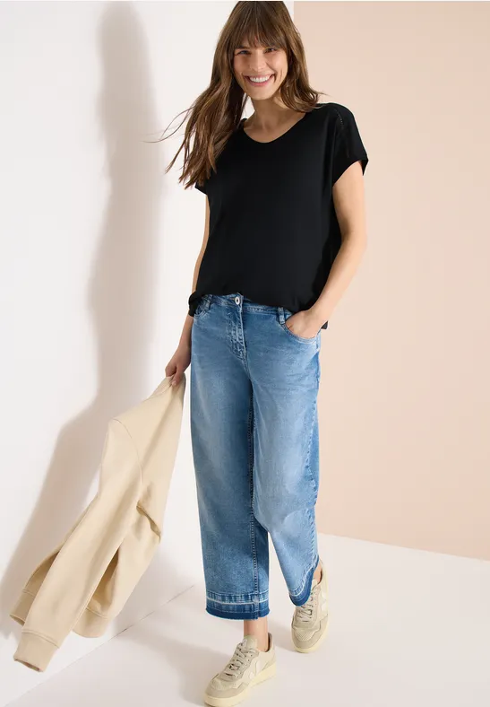 Damen T-Shirt mit V-Ausschnitt