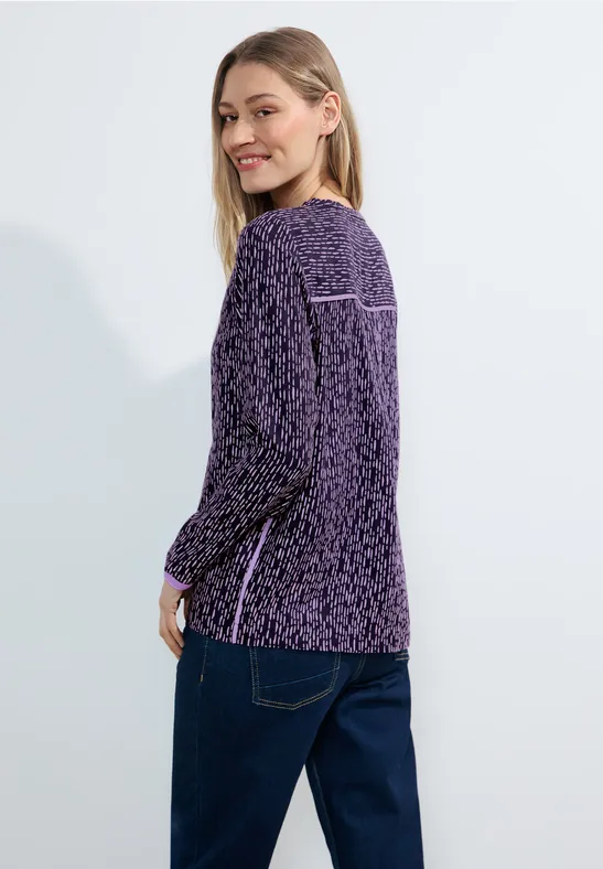 Langärmlige Bluse mit V-Ausschnitt und Print