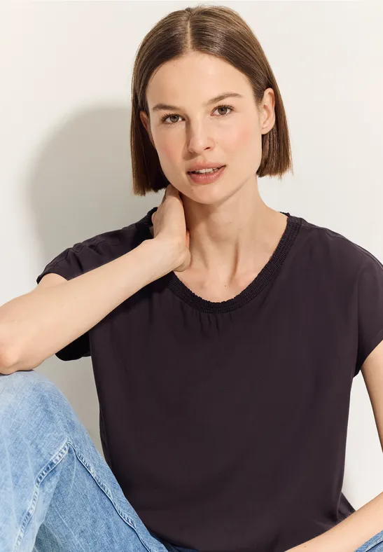 Bluse mit Raffung und entspanntem Schnitt