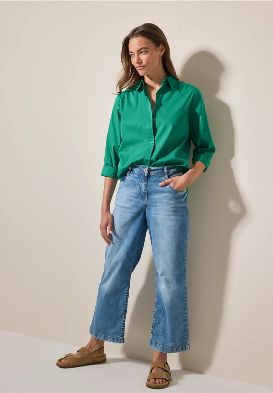 Klassische Hemdbluse in Smaragdgrün