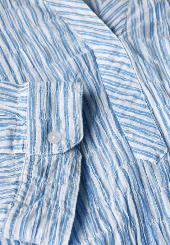 Gestreifte Seersucker Bluse mit Knopfleiste