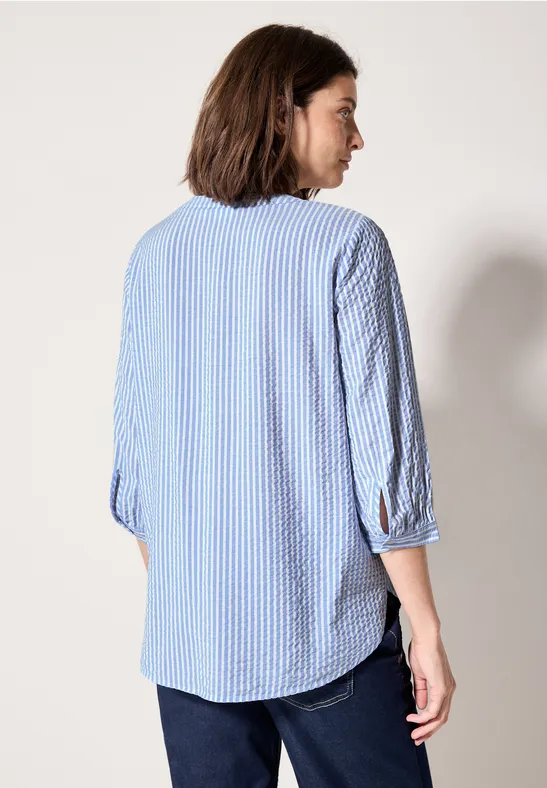 Gestreifte Seersucker Bluse mit Knopfleiste
