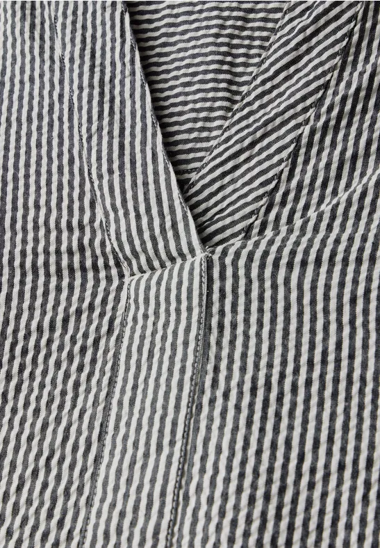 Gestreifte Seersucker Bluse mit Knopfleiste