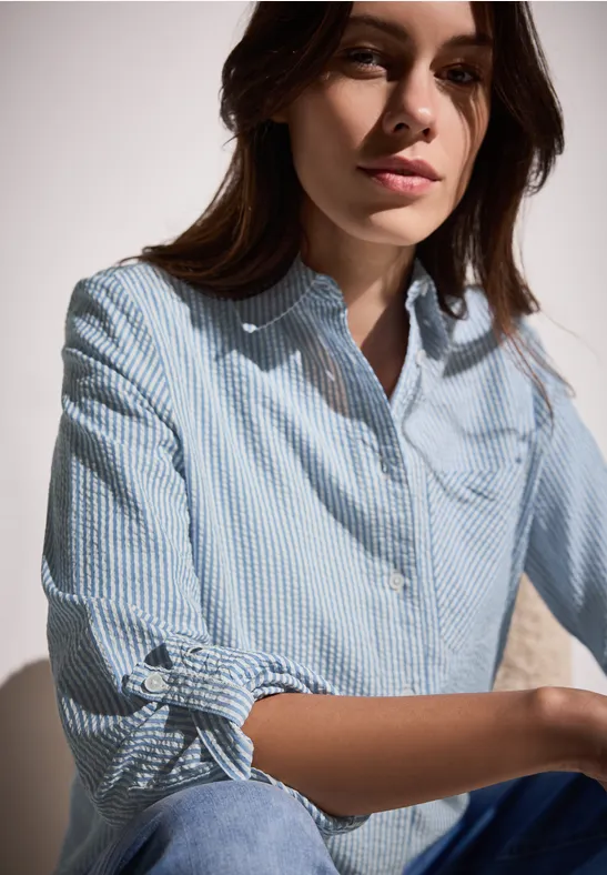 Gestreifte Seersucker Bluse mit Knopfleiste