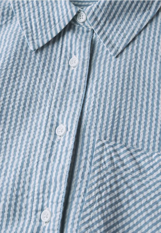 Gestreifte Seersucker Bluse mit Knopfleiste