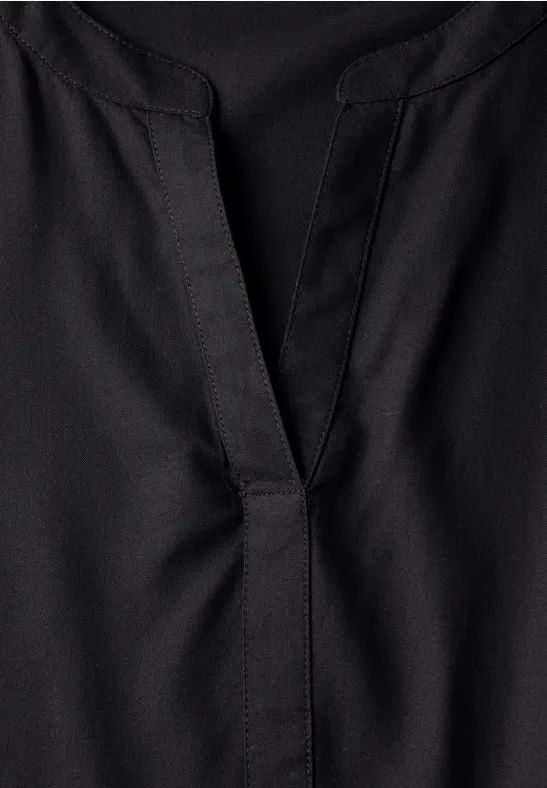 Elegante Bluse mit Schlitzkragen und kurzen Ärmeln
