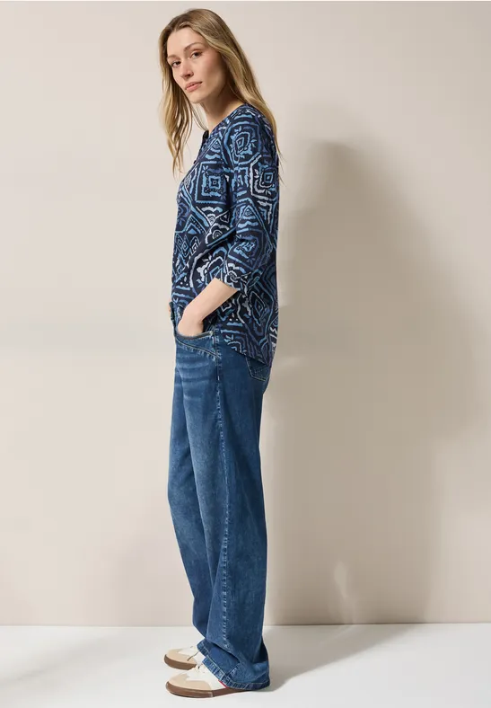 Bluse mit Patchworkmuster und V-Ausschnitt