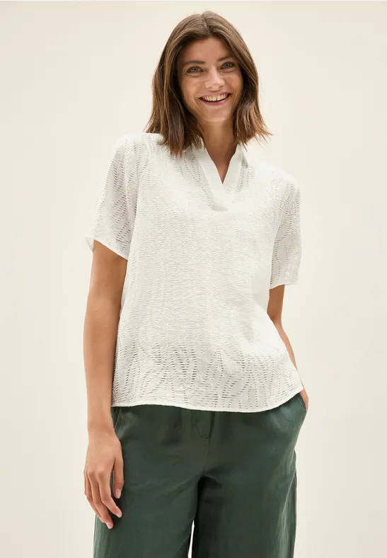 Kurzarm Bluse mit Strukturmuster und Kragen