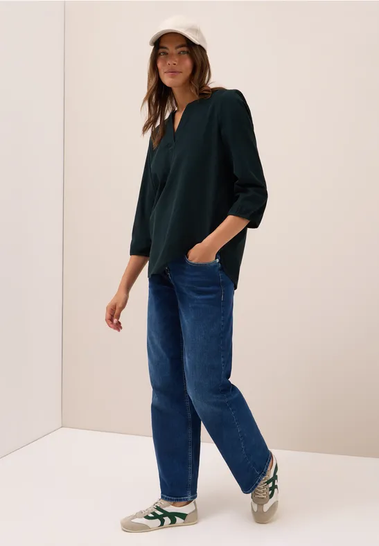 Cordbluse im entspannten Schnitt