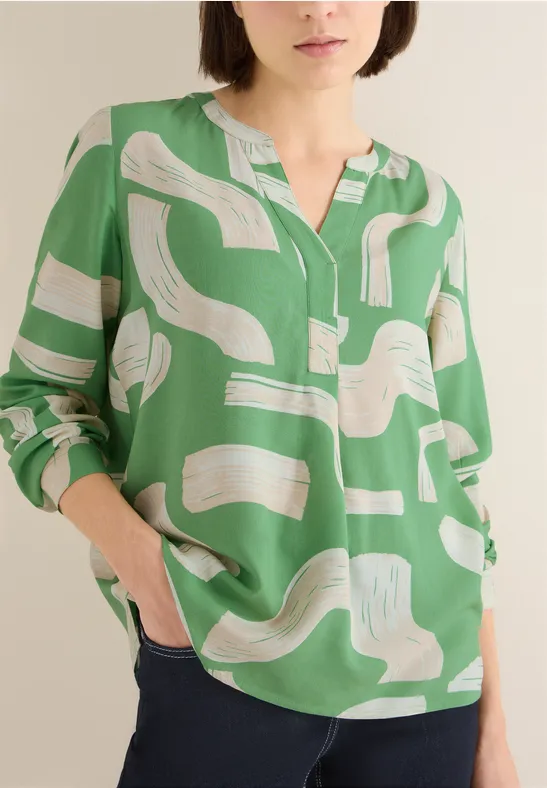 Bluse mit Grafikmuster und Schlitzkragen