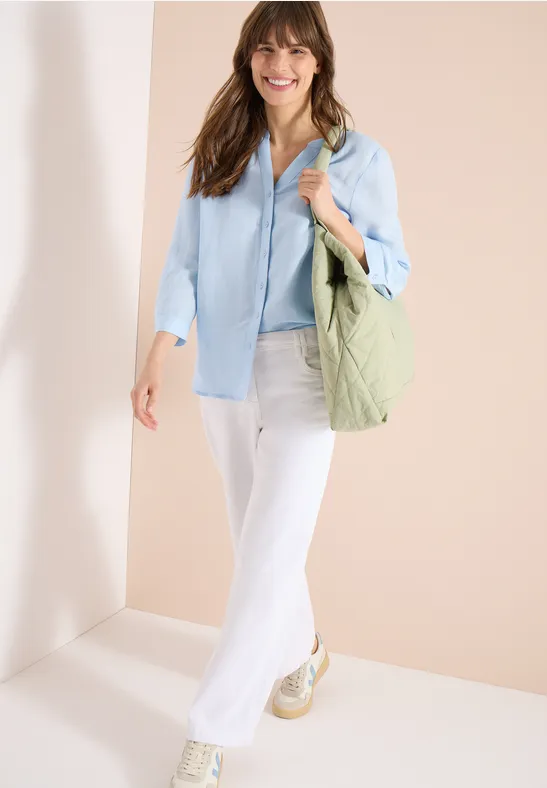 Hellblaue Bluse aus Leinenmischung