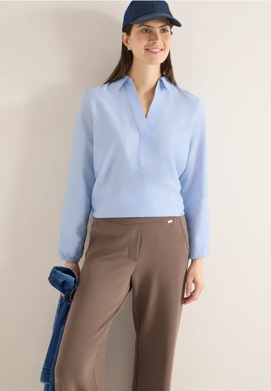 Klassische Chambray Bluse mit V-Ausschnitt