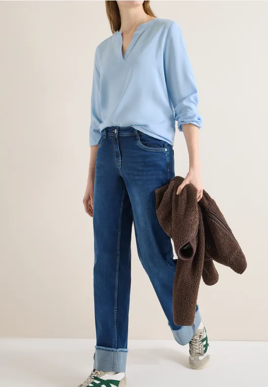 Lässige Bluse mit Schlitzkragen und langen Ärmeln