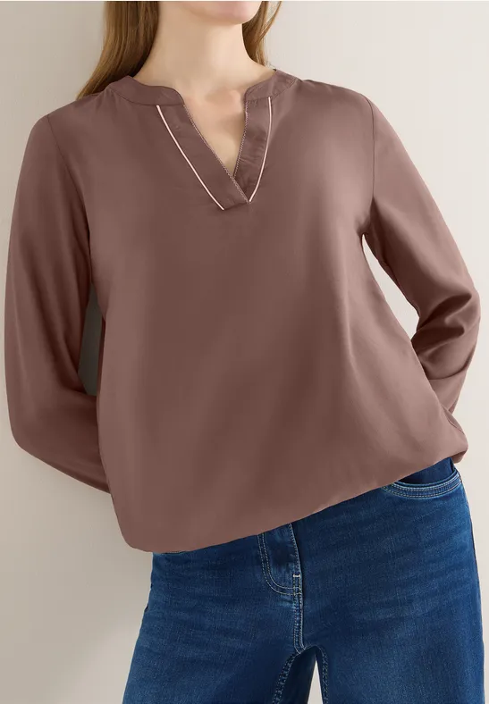 Vielseitige Bluse mit Schlitzkragen in Taupe