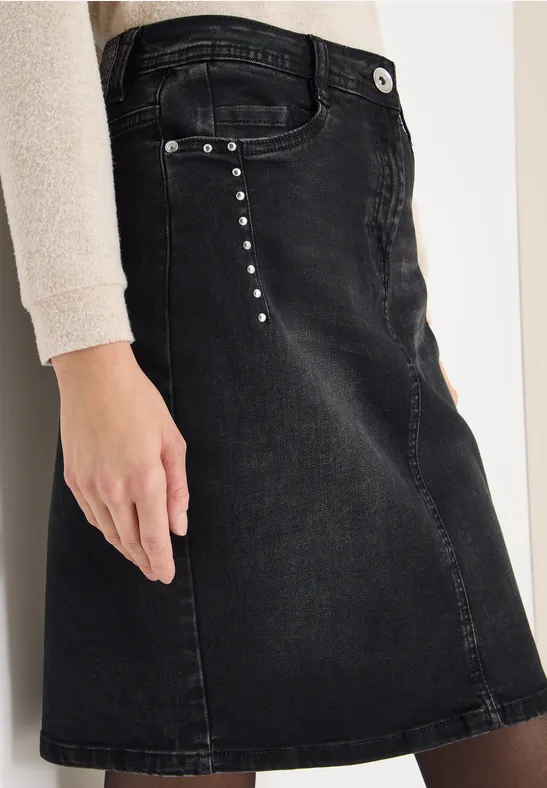 A-Linien Minirock aus Denim mit Nieten