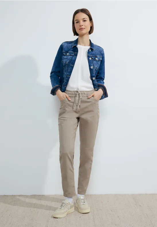 Beige Joggpants im Casual Fit