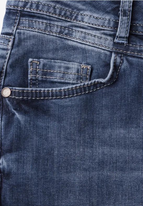 Jeans im Casual Fit mit schmalem Bein