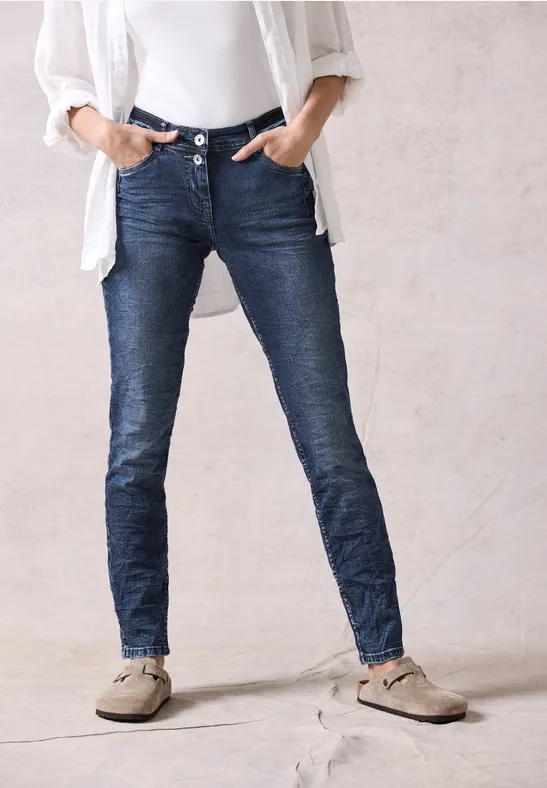 Jeans im Casual Fit mit schmalem Bein