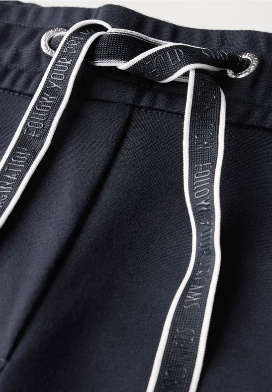 Legere Jacquard-Freizeithose im Casual Fit