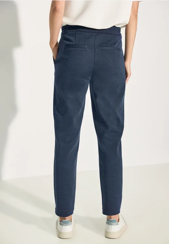 Legere Jacquard-Freizeithose im Casual Fit
