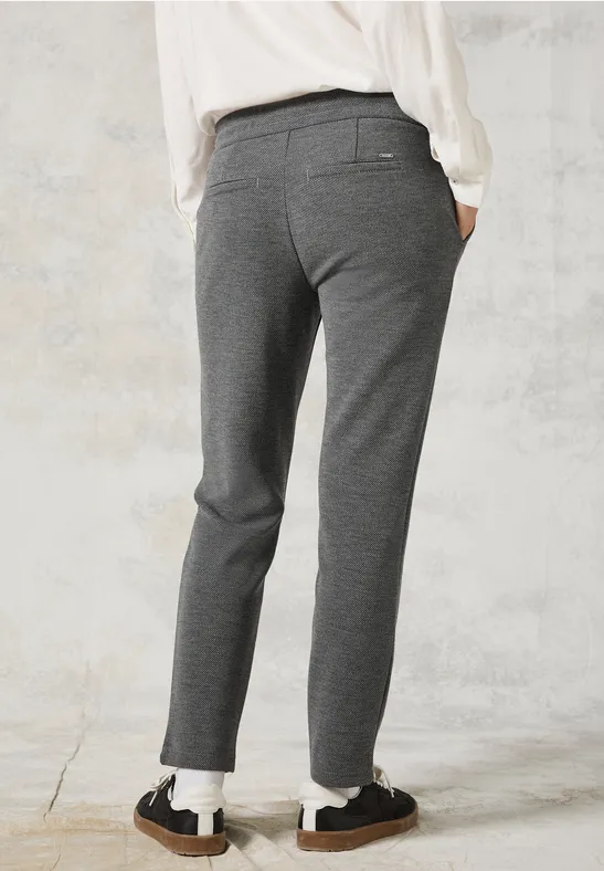Lässige Hose aus strukturiertem Jersey