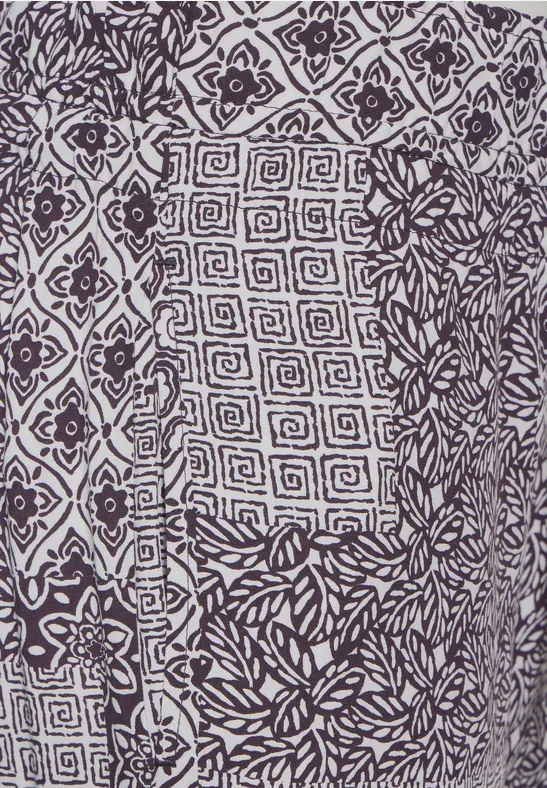 Patchwork-Hose mit verkürztem Bein