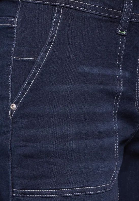Jeans mit lockerer Passform in dunkler Waschung