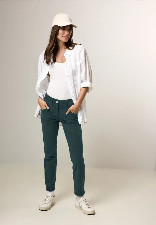 Schlanke Stretch-Baumwollhose