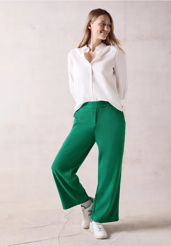 Cordhose im Loose Fit in Grün