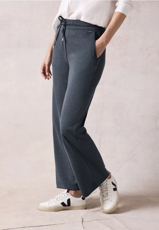 Weite Loungehose mit Kordelzug